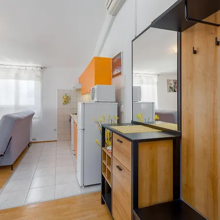 公寓 Malerisches Nur 400 Meter Zum Mit Wifi, Klima, Waschmaschine *