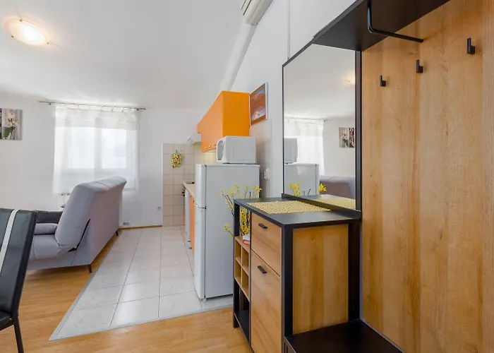 Apartment Malerisches Nur 400 Meter Zum Mit Wifi, Klima, Waschmaschine *